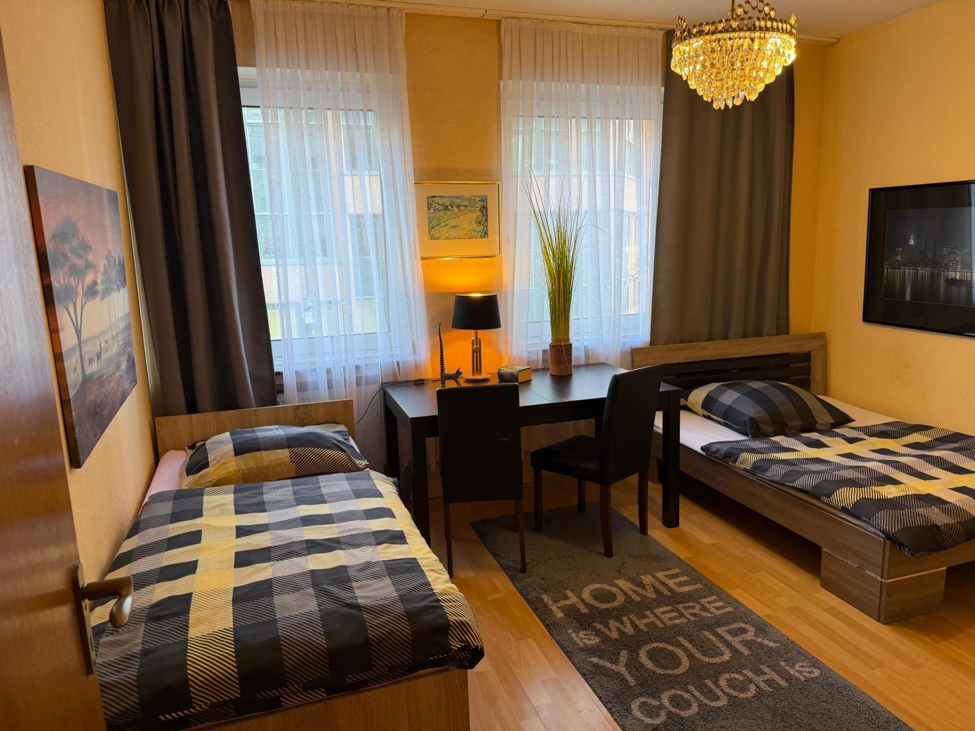 Adler Apartment *