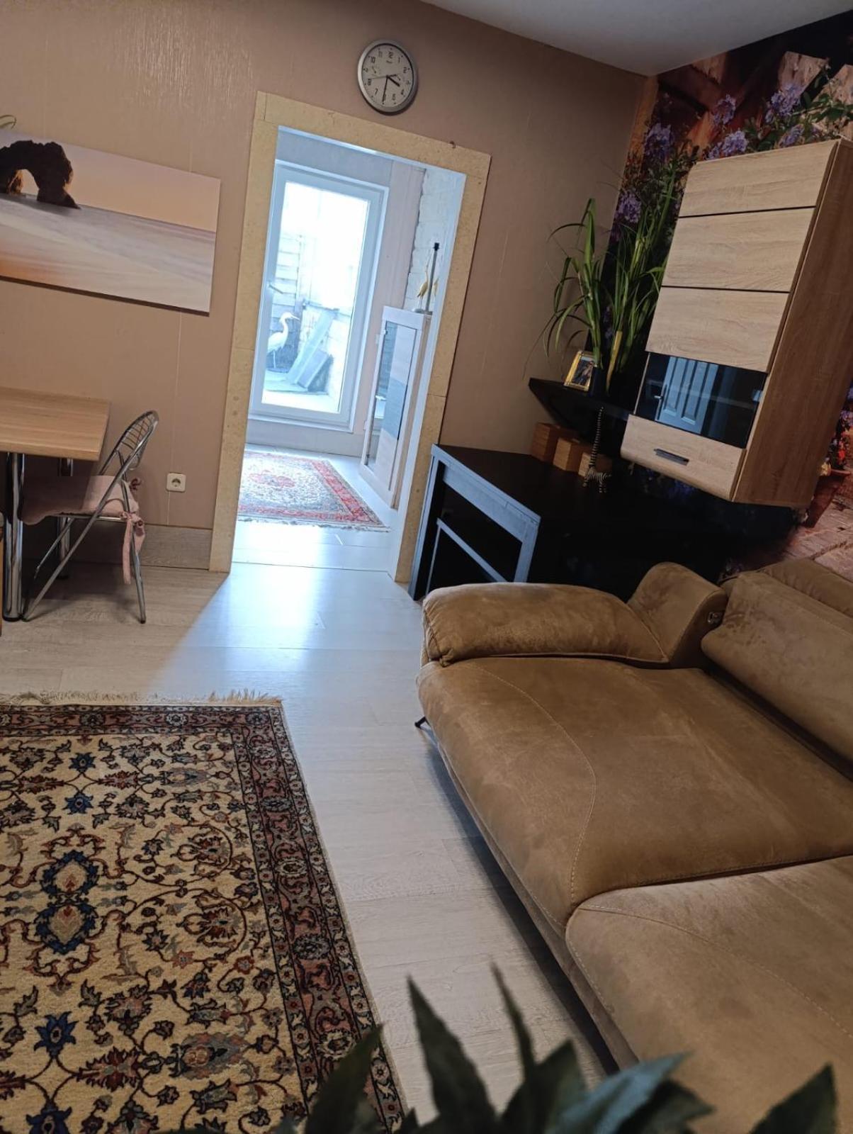 Adler Apartment *