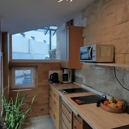Adler Apartment *